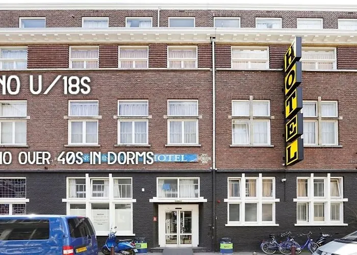 Hans BrinkerHostel Amsterdam
